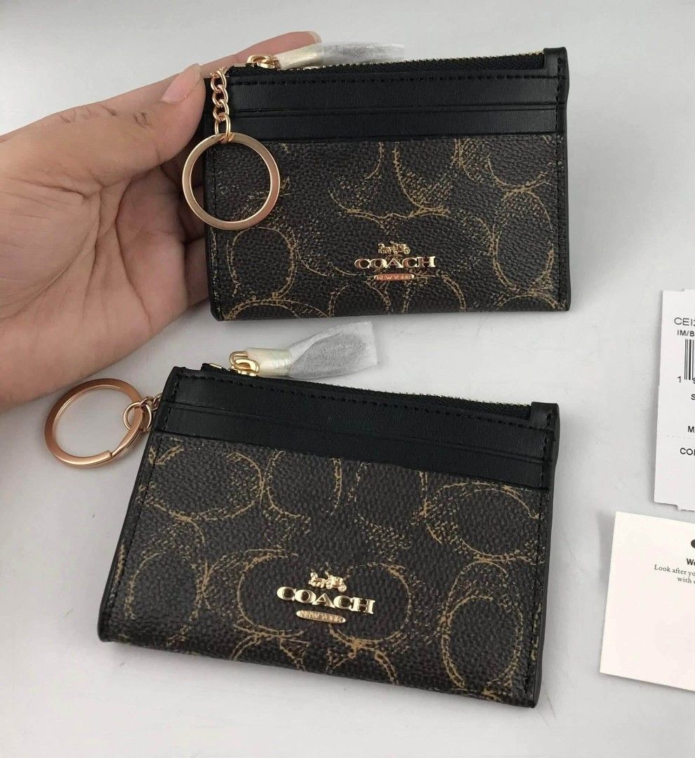 Coach Cardcase with Cardholder (Category: Wallets & Card holders) located in Quezon City. Submitted by bagsboutiqueph (Listing ID 1464965635, Image 1). Description: LAST PRICE POSTED. LIMITED STOCKS! BRANDNEW WITH INCLUSIONS. COLOR MAY SLIGHTLY VARY IN ACTUAL DUE TO LIGHTING AND CAMERA SETTING. OTHER PHOTOS WILL BE SEND DURING PURCHASE AND FOR SURE BUYERS ONLY. WHEN IN DOUBT, DO NOT ORDER. THANK YOU..