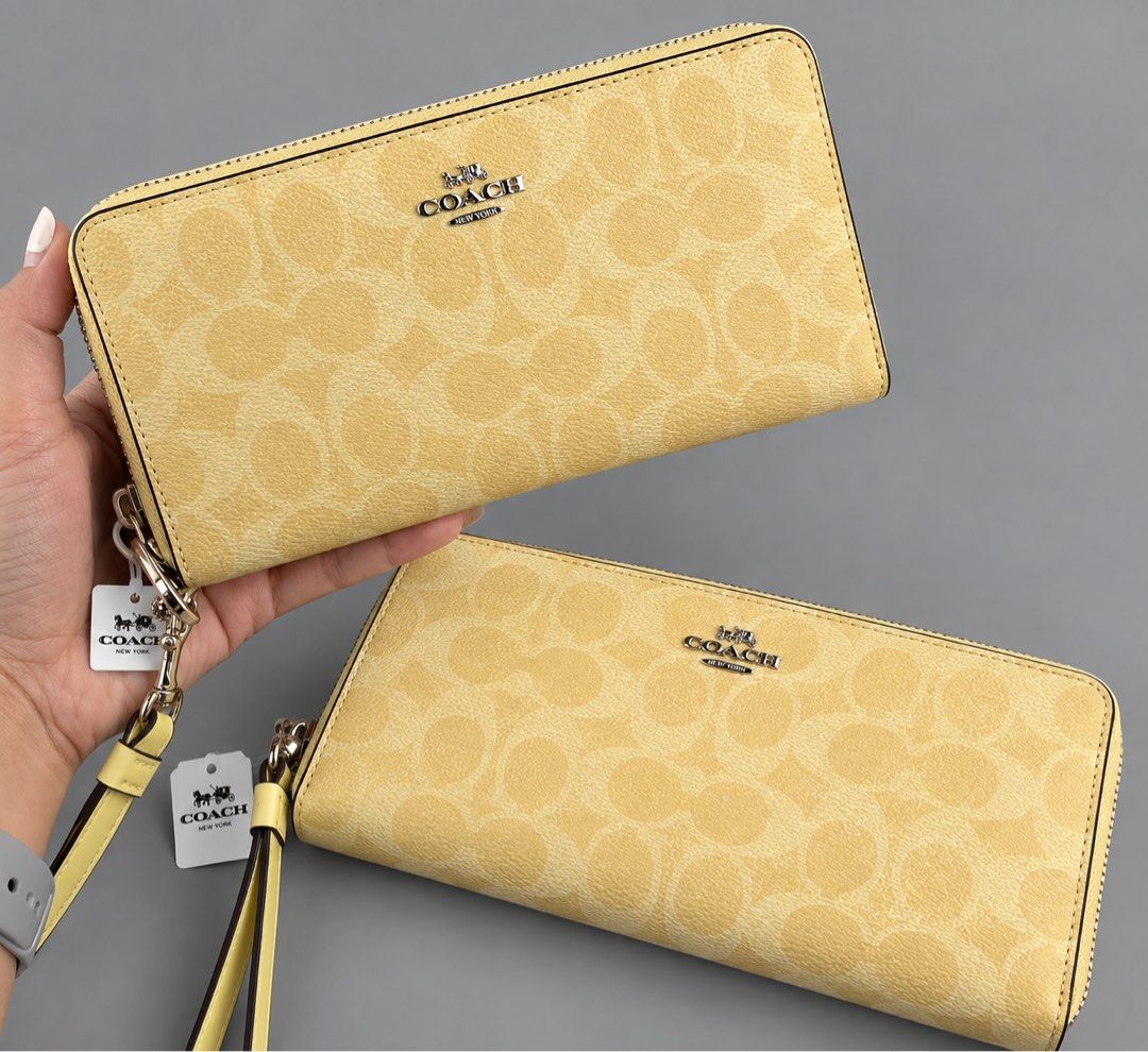 Coach Long Zip Around Wallet (Category: Wallets & Card holders) located in Binan City. Submitted by pinkykeenshop (Listing ID 1464898642, Image 1). Description: .