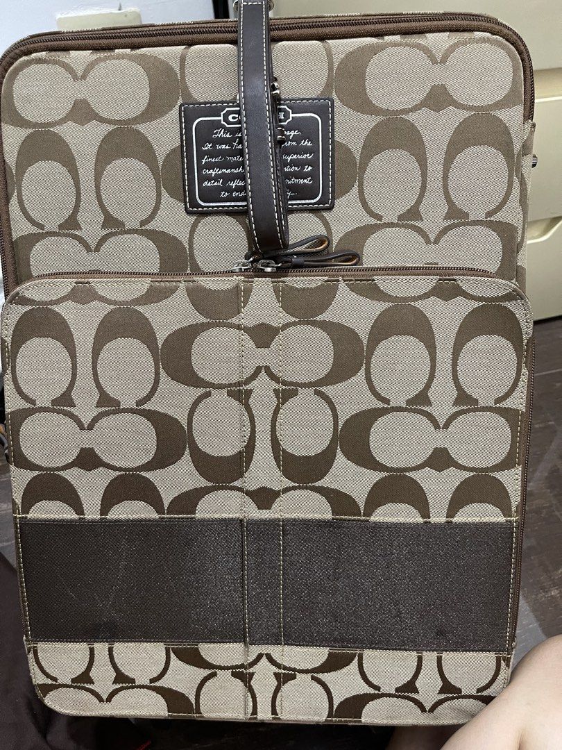 Coach luggage (Category: Luxury Bags & Wallets) located in Cavite. Submitted by BagEra (Listing ID 1464895178, Image 1). Description: .