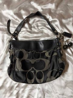 (Category: ) located in . Submitted by styledesire (Listing ID 1464811866, Image 1). Description: .