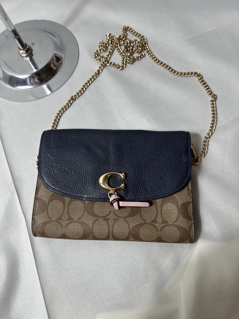 Coach Remi Chain Cross Body (Category: Cross-body Bags) located in Cabanglasan. Submitted by thefashiongarage.co (Listing ID 1464835394, Image 1). Description: Coach Remi Chain Cross Body Bag Minimal sign of wear and leather scratches .