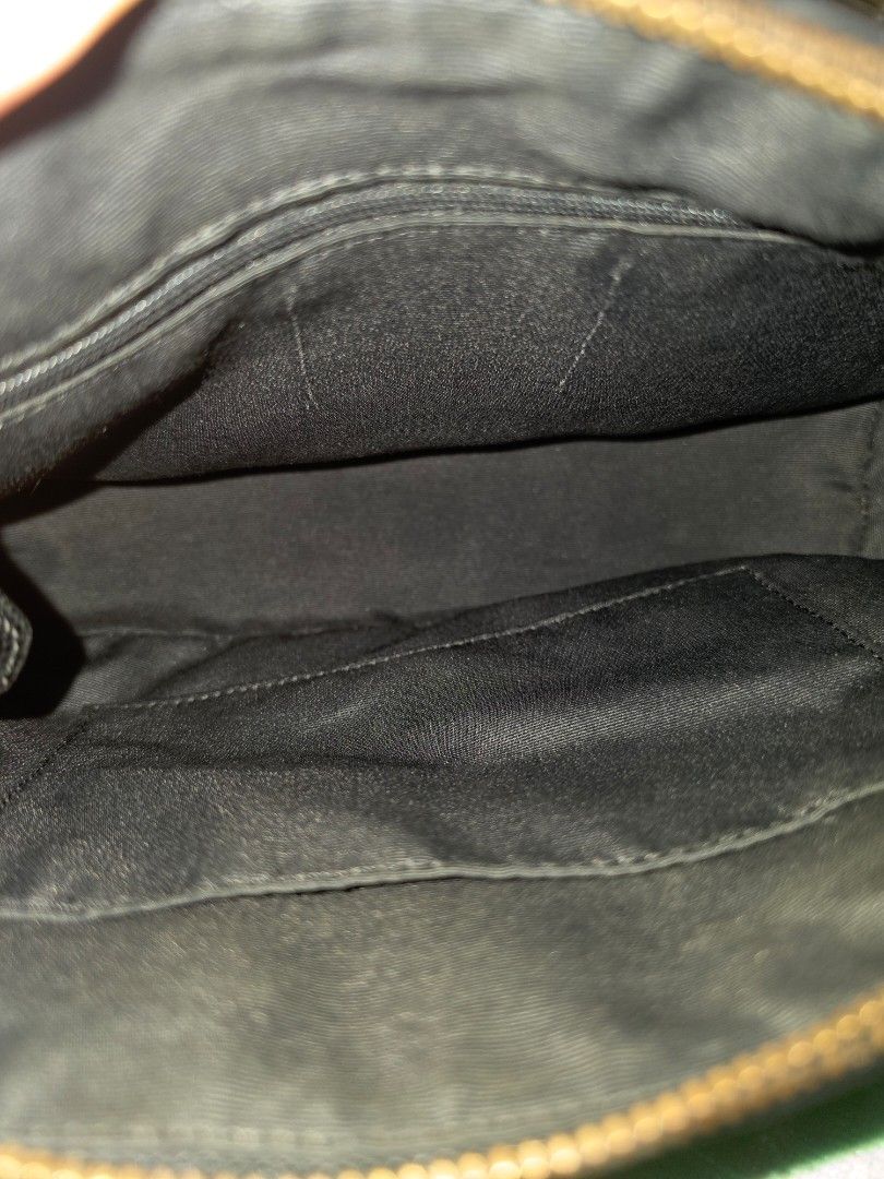Coach Sierra (Category: Belt bags, Clutches and Pouches) located in Talisay. Submitted by tinkerbellaaaa (Listing ID 1464882295, Image 3). Description: Authentic Coach Mini Sierra with no handle and sling strap, but can still be use as pouch. issue : No handle and sling. made in ph tag..