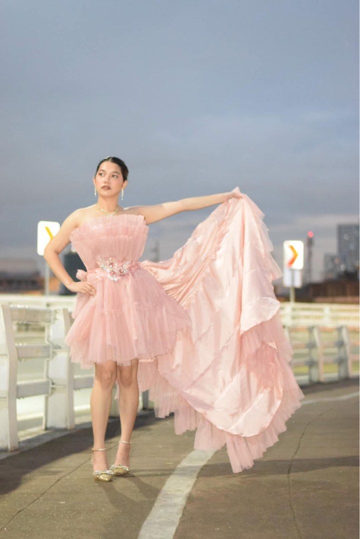 Cocktail Gown with Tulle trail (Category: Evening dresses & gowns) located in Manila. Submitted by missjona (Listing ID 1464824153, Image 2). Description: Once used.