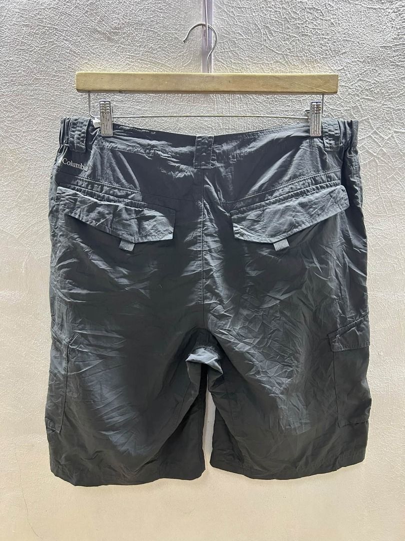 COLUMBIA OMNI SHADE (Category: Shorts) located in Caloocan City. Submitted by j3ngsanity (Listing ID 1464928864, Image 2). Description: SIZE : 36x23.5x13 NO ISSUE GOOD AS NEW .