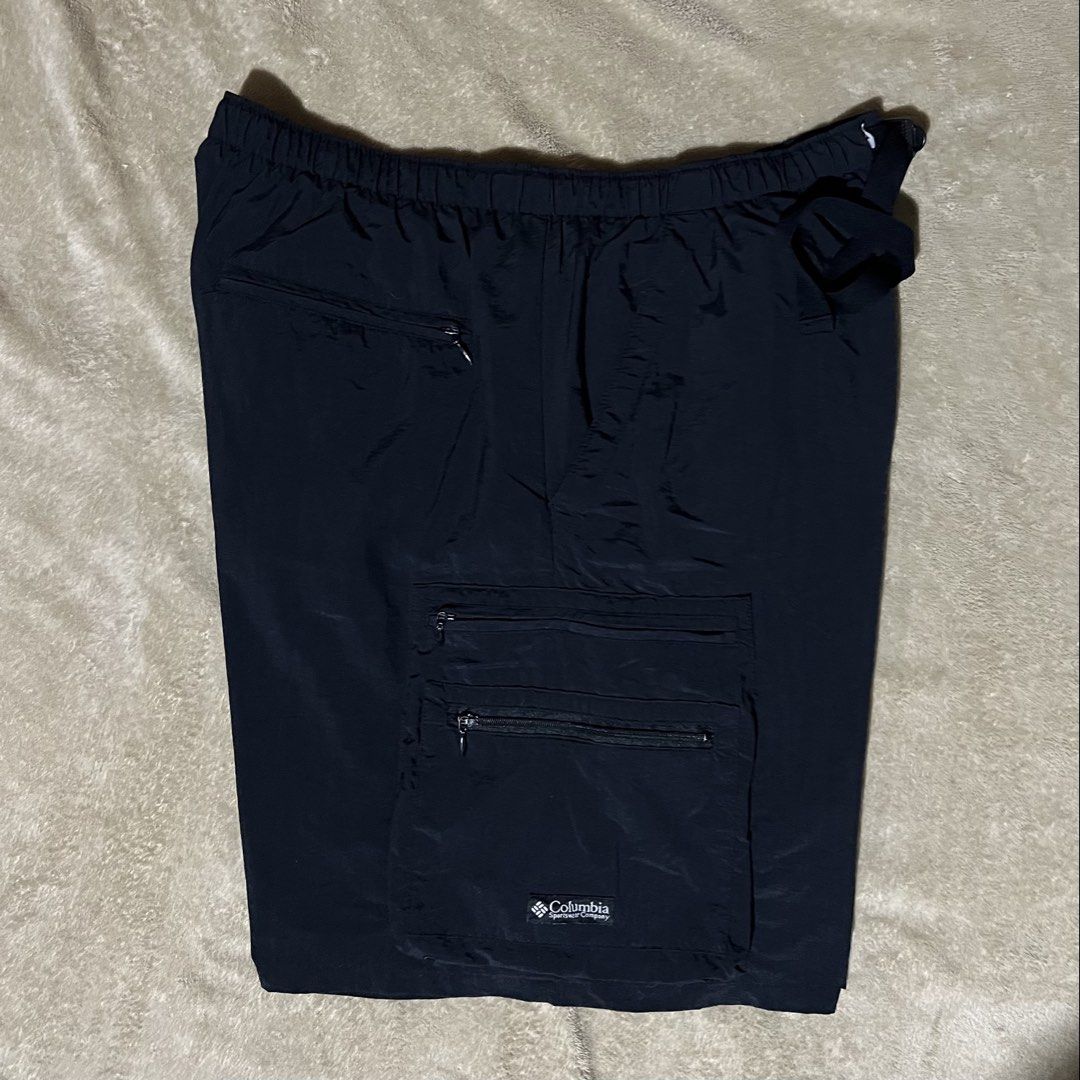 Columbia Velcro Belt Cargo Short Nylon (Category: Shorts) located in Cebu City. Submitted by jlturno1999 (Listing ID 1464876973, Image 1). Description: Columbia Velcro Belt Cargo Short Nylon Excellent condition 32-36 waistline stretchable, 19 length 9.5/10 color rate Legit/authentic No issue.