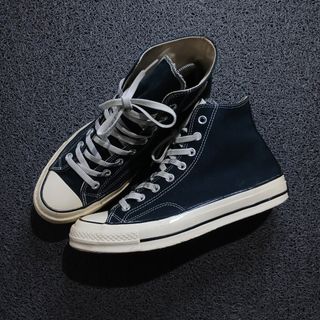 (Category: ) located in . Submitted by sapatos_series (Listing ID 1464922979, Image 1). Description: .