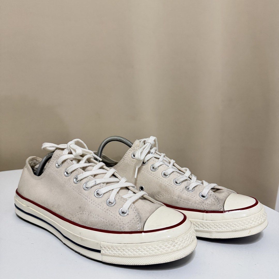 Converse Chuck 70 Low (Category: Casual Shoes) located in Abucay. Submitted by wellnessessentials (Listing ID 1464943821, Image 1). Description: Converse Chuck 70 Low • Size: US 9 • Condition: Used • P1,800 .
