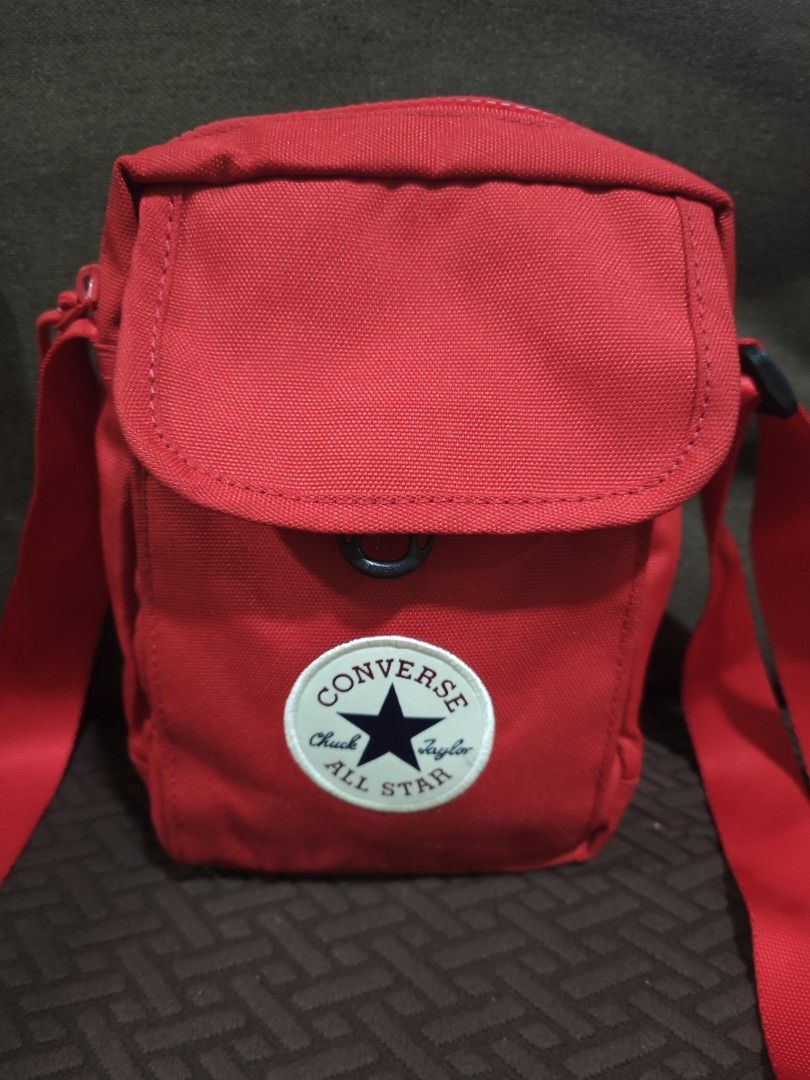 Converse sling bag (Category: Sling Bags) located in Pili. Submitted by zaneombao03491 (Listing ID 1464894297, Image 1). Description: .