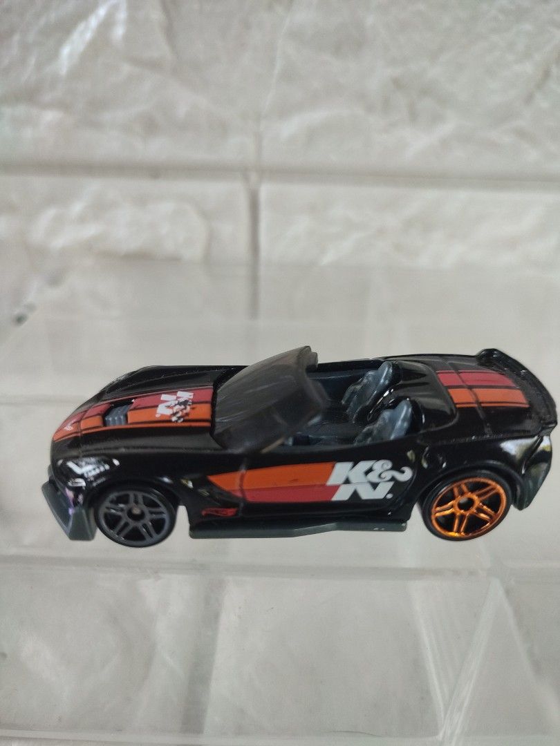 Corvette C7 Z06 convertible loose (Category: Vehicle & Diecast Models) located in Narvacan. Submitted by jigger85 (Listing ID 1464775228, Image 1). Description: 97 percent condition nearly mint loc. ilocos sur ship thru JNT and LBC.