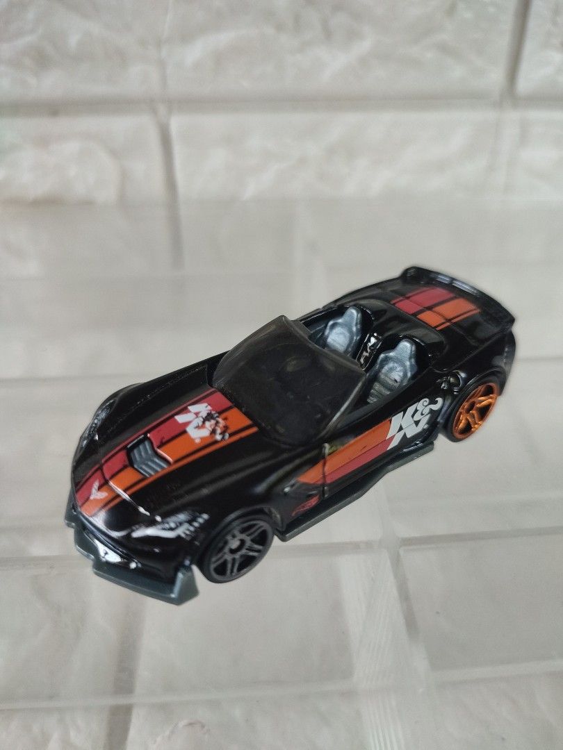 Corvette C7 Z06 convertible loose (Category: Vehicle & Diecast Models) located in Narvacan. Submitted by jigger85 (Listing ID 1464775228, Image 2). Description: 97 percent condition nearly mint loc. ilocos sur ship thru JNT and LBC.