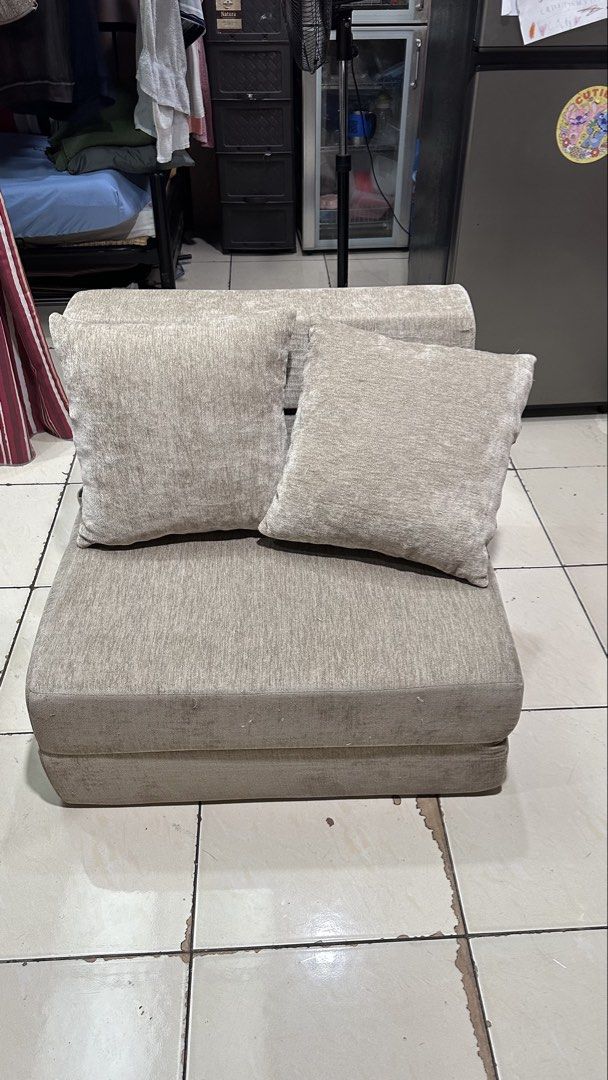 COSOVA Compressed Sofa Bed (Category: Bed Frames & Mattresses) located in Manila. Submitted by kori.kollects (Listing ID 1464790844, Image 1). Description: COSOVA Compressed Sofa Bed Lightly used for 4 months, no physical defects, bed bugs, or stains. rfs: need space.