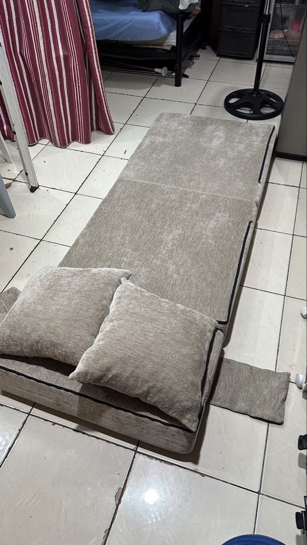 COSOVA Compressed Sofa Bed (Category: Bed Frames & Mattresses) located in Manila. Submitted by kori.kollects (Listing ID 1464790844, Image 3). Description: COSOVA Compressed Sofa Bed Lightly used for 4 months, no physical defects, bed bugs, or stains. rfs: need space.