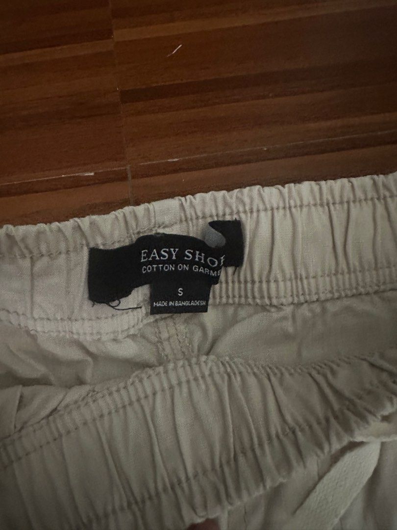 Cotton On Light Beige Shorts (Category: Shorts) located in Santa Rosa. Submitted by jeloboi (Listing ID 1464824465, Image 3). Description: No issues Measurements: Waist: 28-32 Length: 15.5 in Leg Opening: 10.5 in.