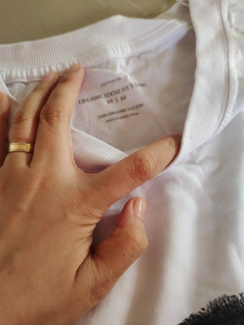 Cotton on mens shirt (Category: Tshirts & Polo Shirts ) located in Aliaga. Submitted by kmapparel (Listing ID 1464777632, Image 2). Description: .