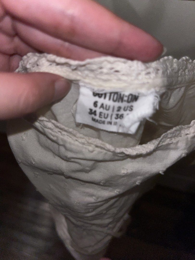 Cotton On Off White Top (Category: Blouses) located in Manila. Submitted by theclosetedit126 (Listing ID 1464886667, Image 2). Description: used twice.