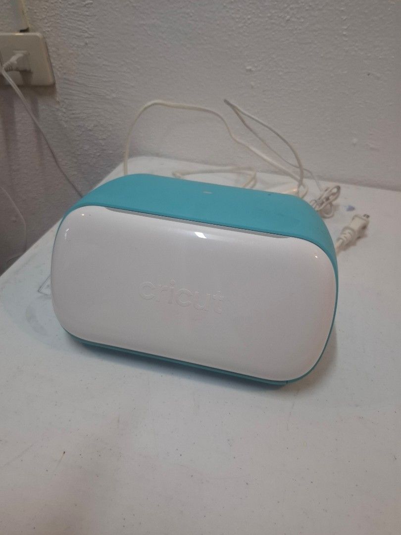 Cricut Joy (Category: Craft Supplies & Tools) located in Muntinlupa City. Submitted by xminami (Listing ID 1464948954, Image 1). Description: Pre-loved Cricut Joy unit only!! Negotiable!! No box RFS: upgrading 📍Muntinlupa Perfectly working. (Has a few marks. May na stuck lang na maliit na masking tape sa left roller part but doesn't affect performance at all).