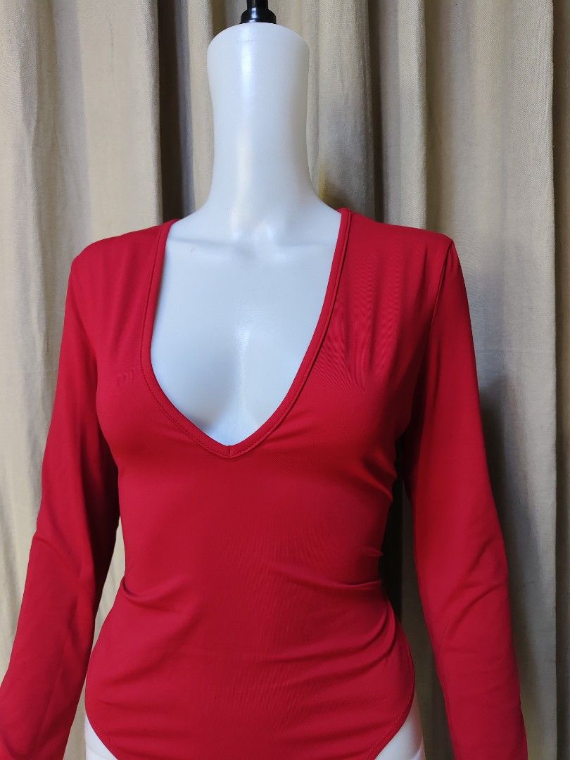 Crimson Going Out Bodysuit ✨ SHEIN Size Large (Category: Coats, Jackets and Outerwear) located in Baguio. Submitted by pisces_beattidue23 (Listing ID 1464825957, Image 2). Description: Crimson Going Out Bodysuit ✨ SHEIN Size Large.