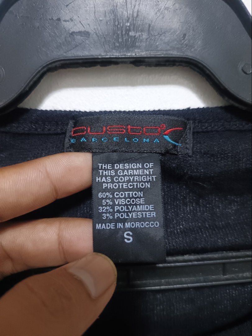 CUSTO BARCELONA (Category: Longsleeves) located in Dasmarinas. Submitted by jessputrages (Listing ID 1464797050, Image 3). Description: For sale Custo Barcelona Excellent condition No issue 1500 shipped Pm for more details.