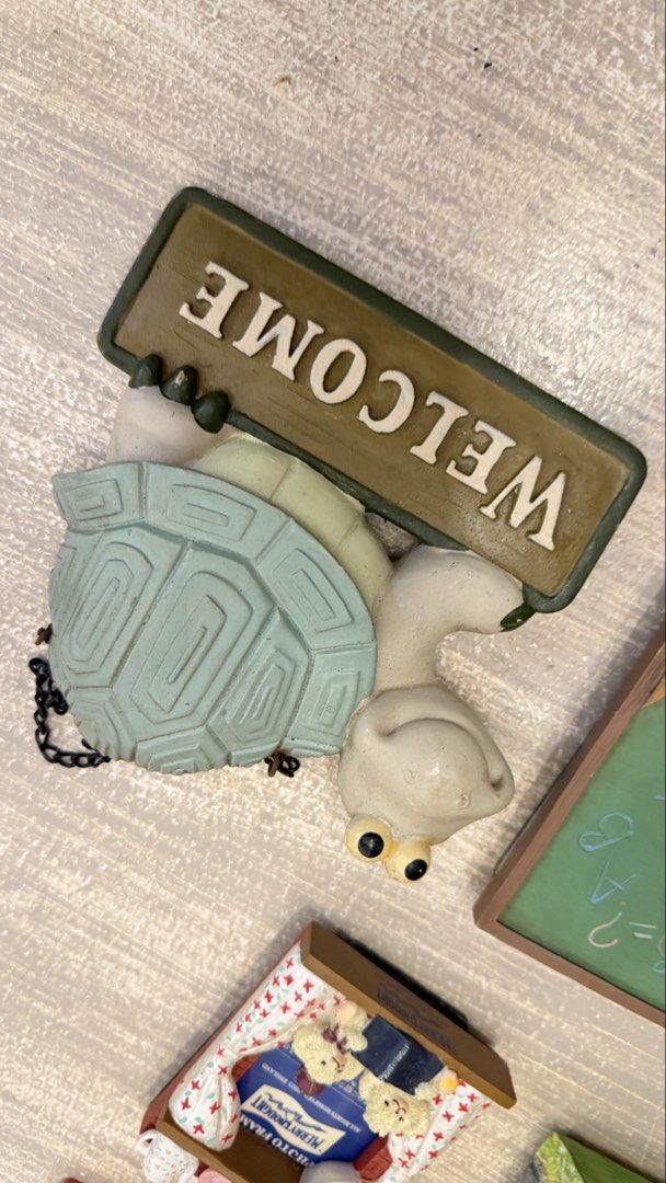 Cute decorative photo frames and welcome sign collection (Category: Frames & Pictures) located in Manila. Submitted by pinklilo (Listing ID 1464892801, Image 3). Description: for take all only.