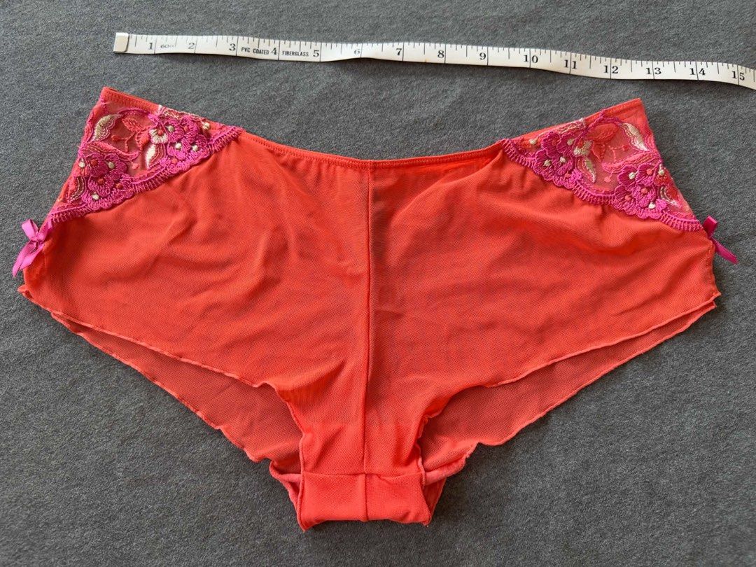 daisy fuentes sheer panty M (Category: Undergarments & Loungewear) located in San Jose. Submitted by 99ners (Listing ID 1464776209, Image 1). Description: .