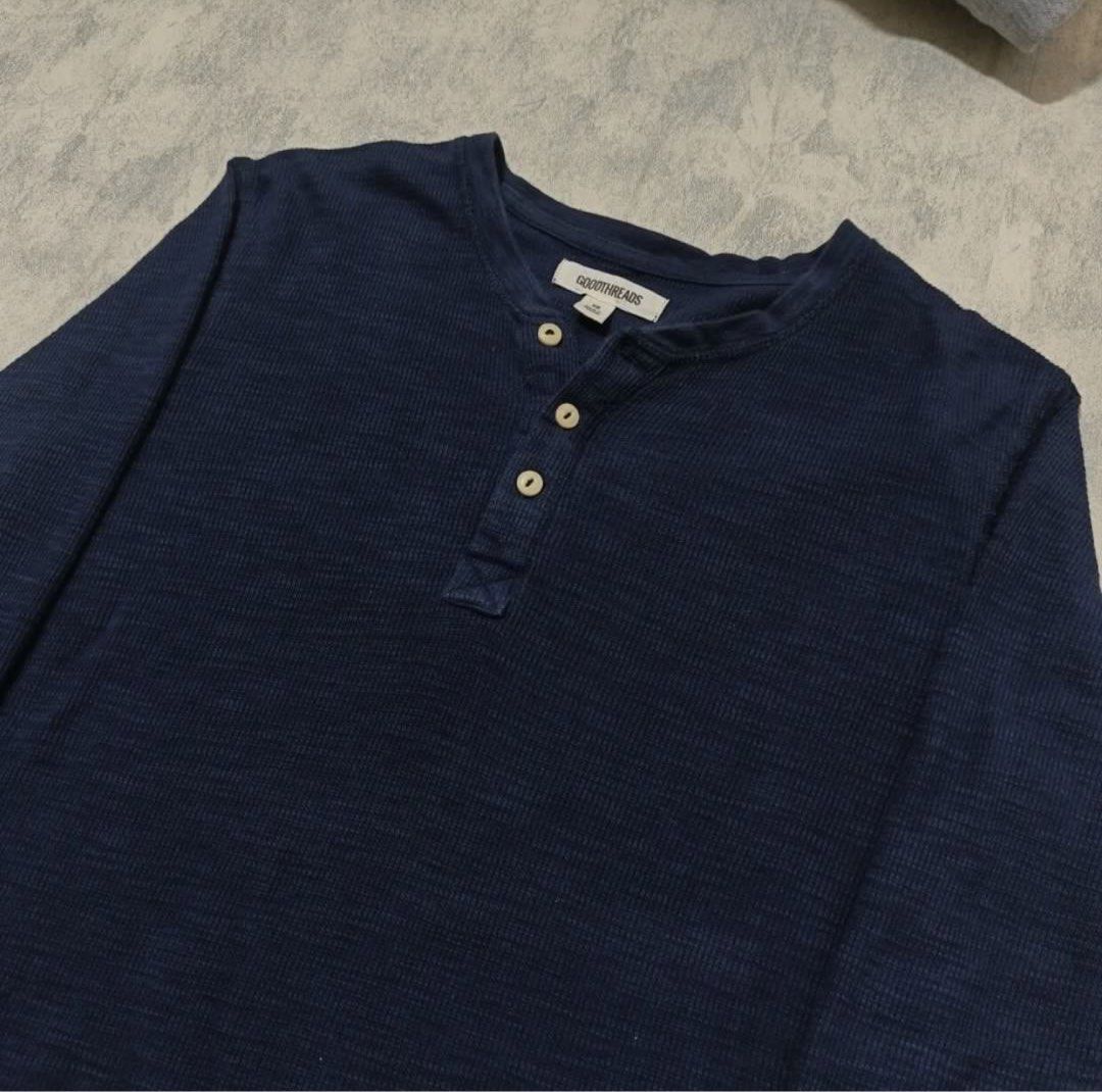 Dark Blue Henly (Category: Formal Shirts) located in Tayabas. Submitted by raylee.22 (Listing ID 1464779384, Image 3). Description: .