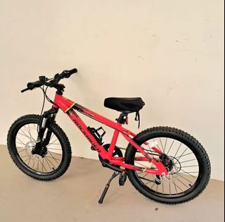 (Category: ) located in . Submitted by cycledome (Listing ID 1464786632, Image 1). Description: .