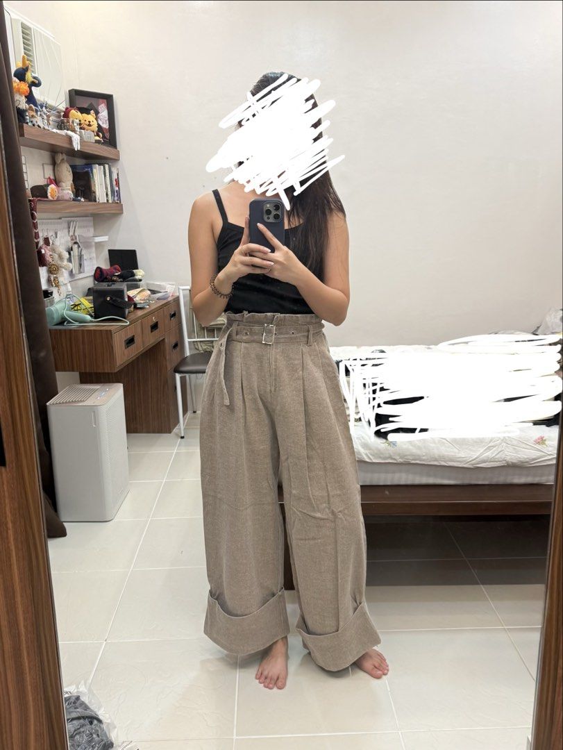 Decibel Waist Cuffed Wide Leg Pants (Category: Jeans) located in Antipolo. Submitted by aiyecandl (Listing ID 1464853478, Image 1). Description: - Brand: Decibel - Color: Neutral brown - Fit: Super relaxed wide leg with pleated front - Waist: High-waisted with elastic ruffle waistband and matching grommet belt. Fits XS-S (Elastic Waistband) - RFS: Not my style anymore. .