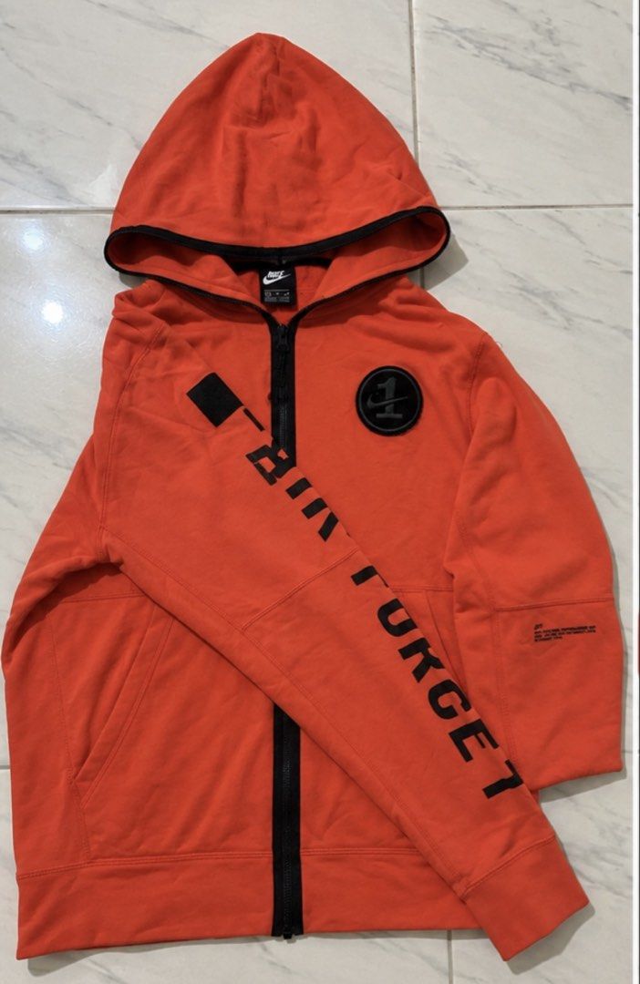 Decluttering Jackets (Category: Coats, Jackets and Outerwear) located in Manila. Submitted by dandanace (Listing ID 1464910564, Image 3). Description: Baws gamit lng po maganda pa lahat. 500 take all Pag isa lang bibilhin P150.