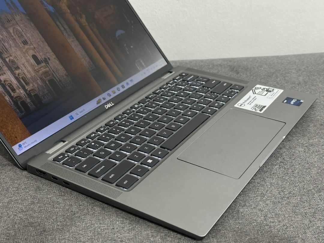 DELL LATITUDE 7440 (Category: Laptops & Notebooks) located in Quezon City. Submitted by agent_red (Listing ID 1464899943, Image 3). Description: DELL LATITUDE 7440 💰Discounted Price: 33,990 Best Price Guaranteed ❤️ Condition: Pre-Owned (good as new) QUICK SPECS ✅Processor: Intel Core i7-1365U 13thGen ✅Storage: 512 SSD NVMe ✅Memory: 16GB Memory Ram DDR5 ✅Videocard: Intel(R) Iris Xe Graphics ✅Operating System: Windows 11 Home 64-Bit ✅Display: 14” 