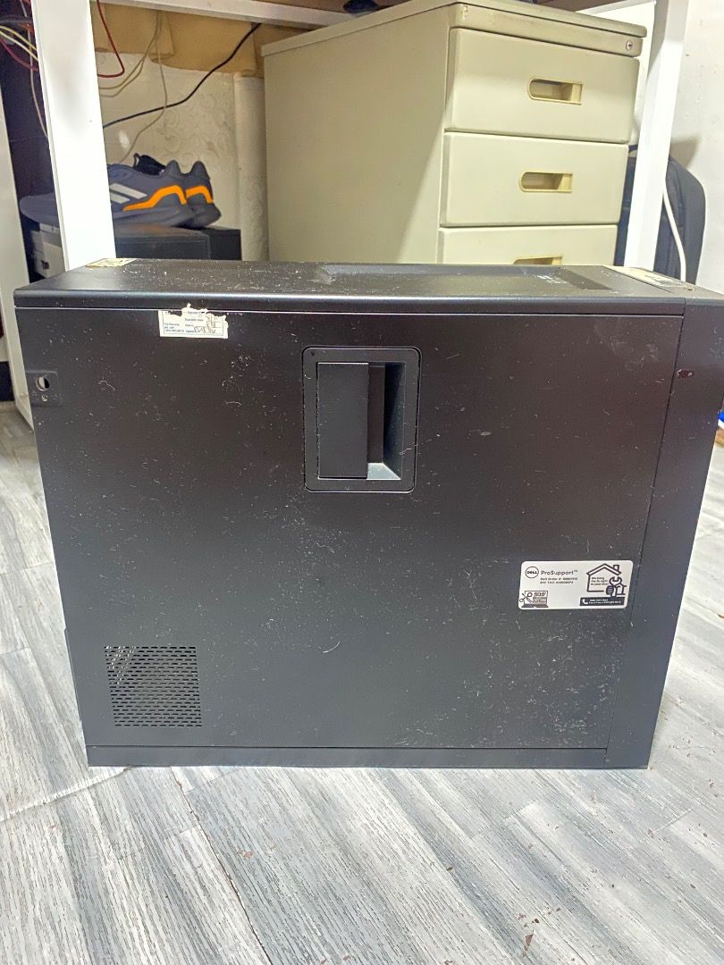 Dell Precision Tower - System unit (Category: Desktops) located in Quezon City. Submitted by quickstorm_61200b (Listing ID 1464832582, Image 2). Description: Model: Dell Precision Tower 3620 Processor (CPU): Intel Xeon E3-1200 v5 Series (Enterprise-grade processor built for stability and intensive multi-threaded workloads) Memory (RAM): 16GB DDR4 (Smooth multitasking and stable performance under heavy project loads) Graphics Card (GPU): NVIDIA Qu