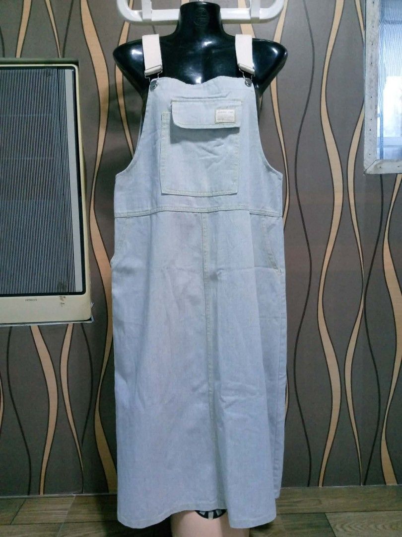 Denim Dress size L (Category: Rompers) located in Plaridel. Submitted by tonilousg (Listing ID 1464844591, Image 2). Description: preloved denim dress size: L fix price php 100 Plaridel, Bulacan shapi chxkout.