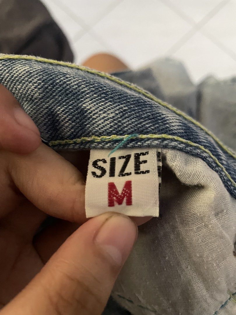 denim mini skirt (Category: Skirts) located in Manila. Submitted by jalayajayb99773 (Listing ID 1464796546, Image 2). Description: size: M.