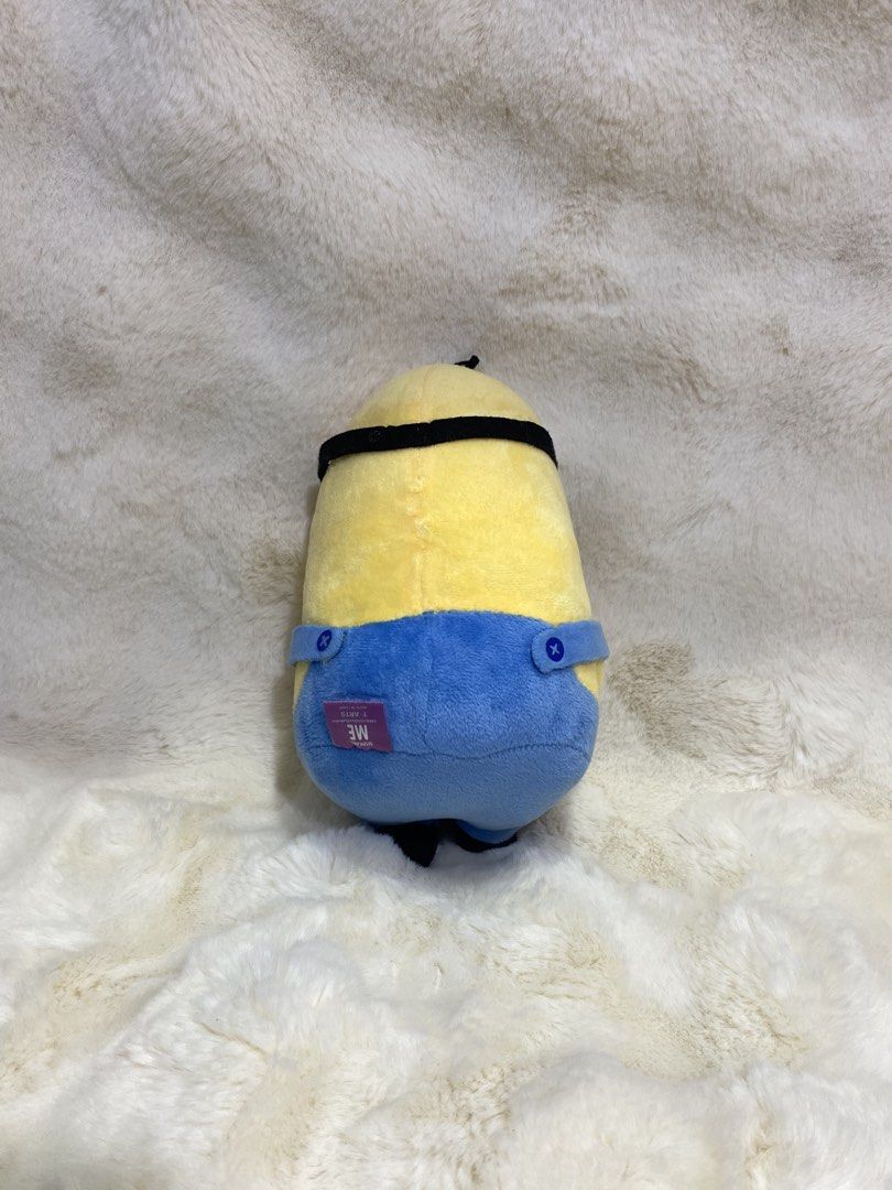 Despicable Me’ Kevin (T-Arts) plush (Category: Plushies & Soft Toys) located in Kalibo. Submitted by ollie_stuffshop (Listing ID 1464774375, Image 3). Description: 24cm x 13cm Before you send your inquiries: ❗️Last Price is already posted ❗️Manage your expectations, WYSIWYG ❗️May need washing ❗️Dropoff is every Wednesday & Sunday.