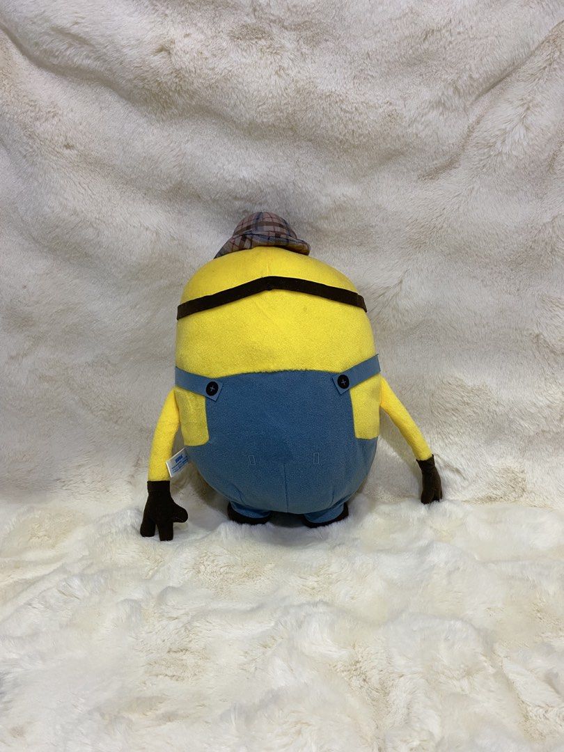 Despicable Me’ Minion Dave in hat plush (Category: Plushies & Soft Toys) located in Kalibo. Submitted by ollie_stuffshop (Listing ID 1464777695, Image 2). Description: 22cm x 18cm Before you send your inquiries: ❗️Last Price is already posted ❗️Manage your expectations, WYSIWYG ❗️May need washing ❗️Dropoff is every Wednesday & Sunday.