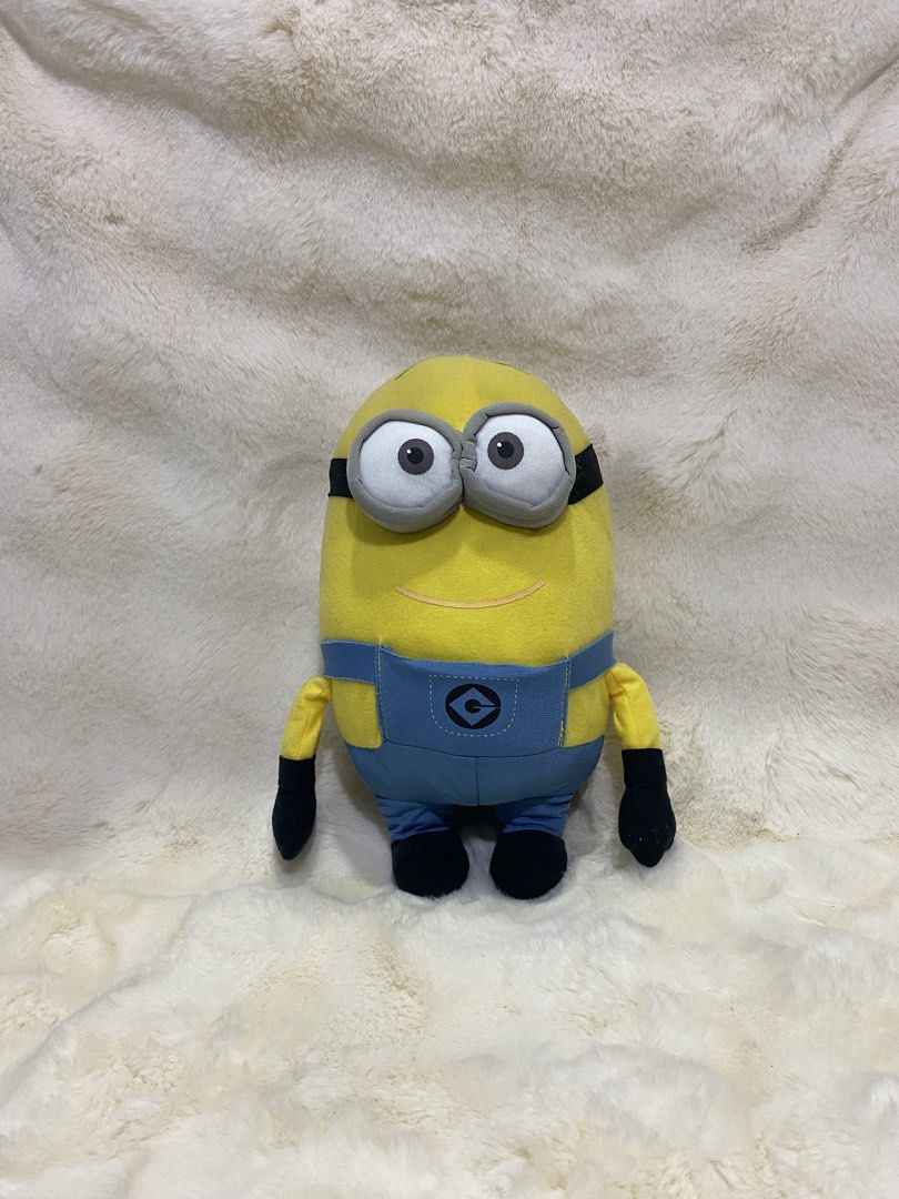 Despicable Me’ Minion Dave plush (Category: Plushies & Soft Toys) located in Kalibo. Submitted by ollie_stuffshop (Listing ID 1464777539, Image 1). Description: 22cm x 18cm Before you send your inquiries: ❗️Last Price is already posted ❗️Manage your expectations, WYSIWYG ❗️May need washing ❗️Dropoff is every Wednesday & Sunday .