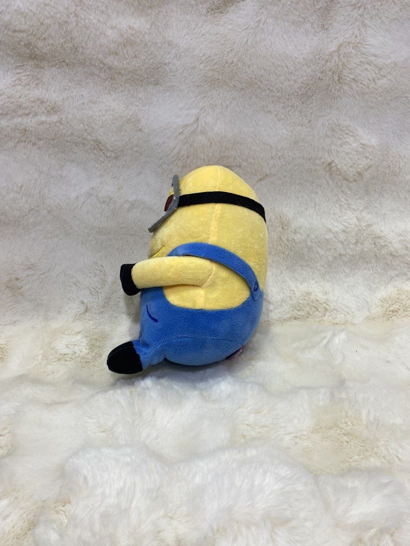 Despicable Me’ Minion Stuart (T-Arts) plush (Category: Plushies & Soft Toys) located in Kalibo. Submitted by ollie_stuffshop (Listing ID 1464774796, Image 2). Description: 18cm x 13cm Before you send your inquiries: ❗️Last Price is already posted ❗️Manage your expectations, WYSIWYG ❗️May need washing ❗️Dropoff is every Wednesday & Sunday.