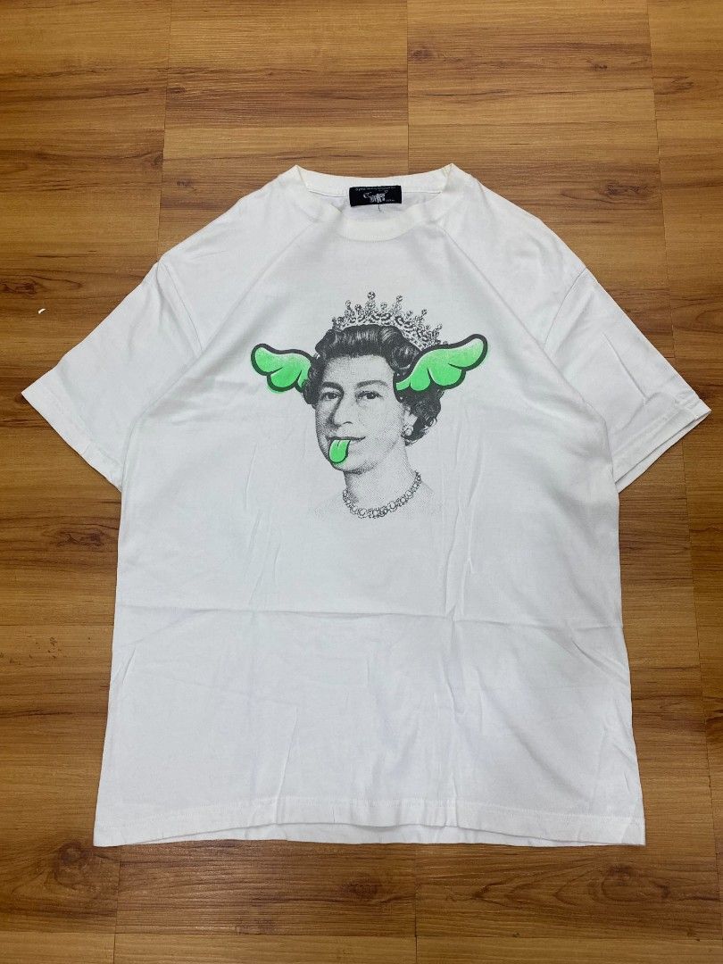 D*Face's "Dog Save The Queen" Art Tee (Category: Tshirts & Polo Shirts ) located in Cavite. Submitted by six_thrift.ph (Listing ID 1464898711, Image 1). Description: 22x29 No flaws 1000 + sf Dasmariñas, Cavite.
