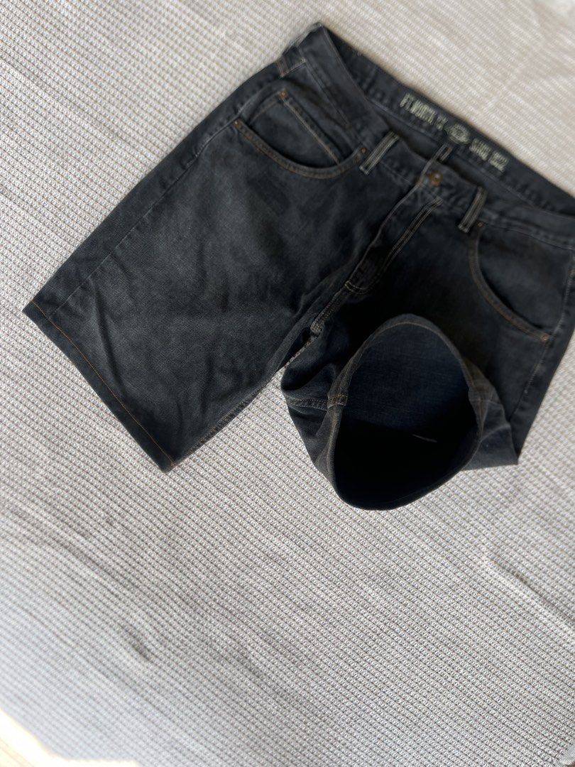 Dickes 1922 Work Wear Denim Jorts (Category: Shorts) located in Santa Barbara. Submitted by keldude (Listing ID 1464932874, Image 3). Description: Dickes 1922 Work Wear Denim Jorts Dimes: 36 Waist | 21.5 Length | 12 Thigh | 11 Hem Excellent Conditon 10/10 Color Rate Issue: None.