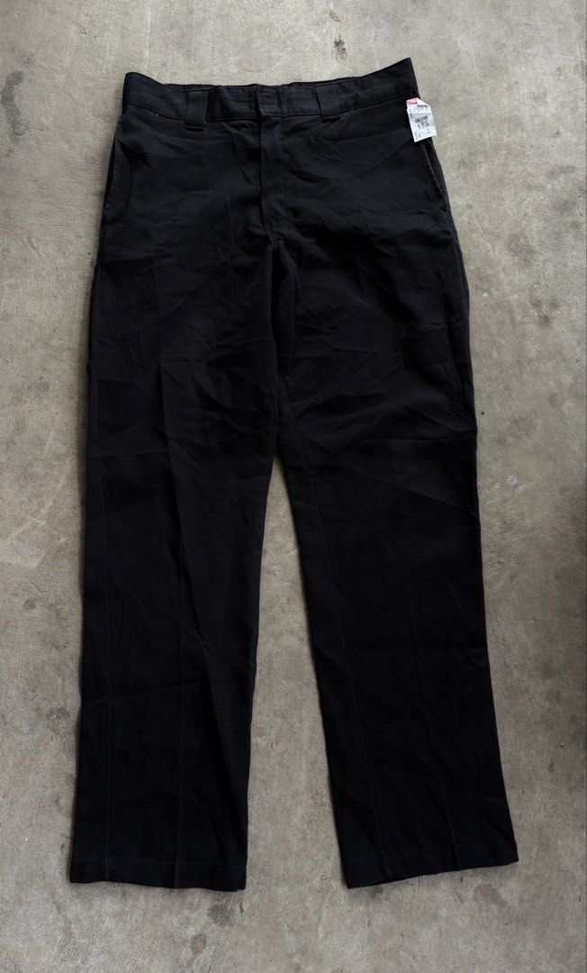 Dickies 874 Flex Original Fit Work Pants Black (Category: Trousers) located in Naga. Submitted by ajrc.shop (Listing ID 1464794663, Image 1). Description: Dickies 847 Original Fit ✅Size: L ✅Width: 34-35 ✅Length: 44 ✅Color Rate: 9/10 ✅Issue: None ✅Need Wash ✅Location: Bicol Naga City, Camarines Sur ✅Courier: J&T Express/Flash Express ✅MOP: Gcash only.
