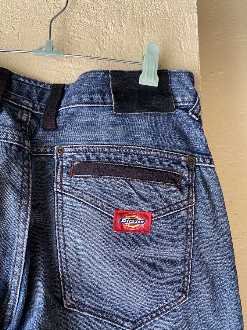 Dickies jeans (Category: Jeans) located in Calapan. Submitted by mnlhabithrift23 (Listing ID 1464900325, Image 3). Description: Waist : 34 Length : 40 Leg hole : 9 Color rate : 8.5/10 Issue : sign of usage.