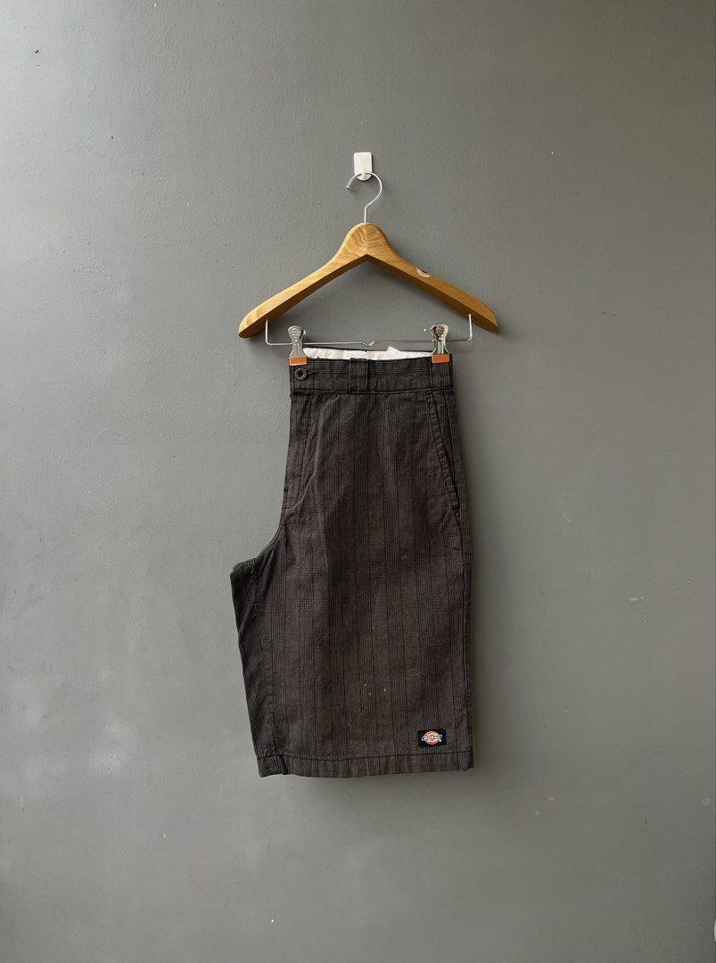 Dickies Regular Fit Plaid Double Patch Short (Category: Shorts) located in Balamban. Submitted by just_findss (Listing ID 1464882094, Image 2). Description: Dickies Regular Fit Plaid Double Patch Short Very Excellent Condition Dimes 34-38W / 25L Hem 13 Color Rate 9.5/10 NO ISSUE .