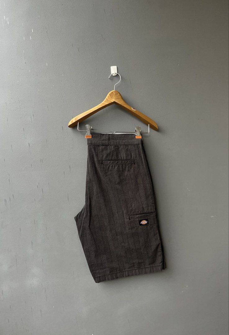 Dickies Regular Fit Plaid Double Patch Short (Category: Shorts) located in Balamban. Submitted by just_findss (Listing ID 1464882094, Image 1). Description: Dickies Regular Fit Plaid Double Patch Short Very Excellent Condition Dimes 34-38W / 25L Hem 13 Color Rate 9.5/10 NO ISSUE .