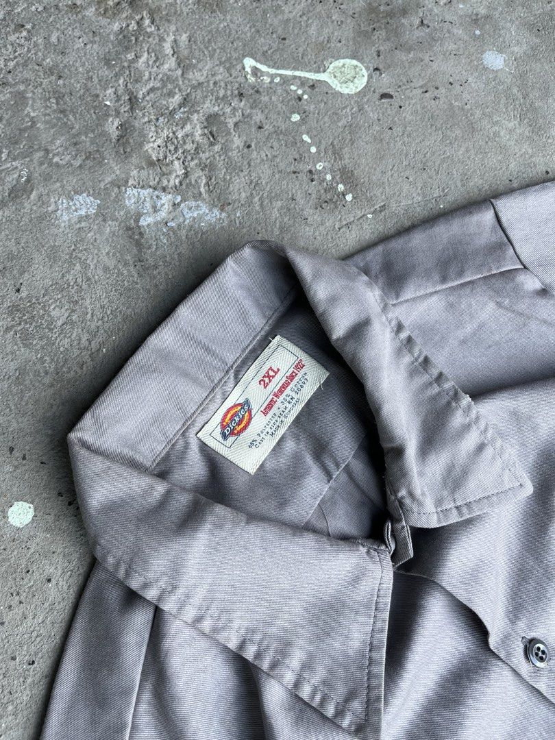 Dickies Work Polo Khaki (Category: Tshirts & Polo Shirts ) located in Cavite. Submitted by dirknwtzk (Listing ID 1464798434, Image 3). Description: 21x27 issue (altered).