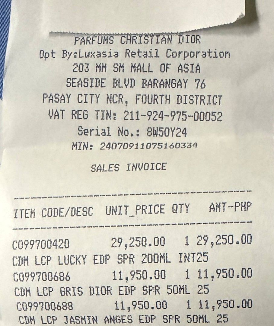 Dior La Collection Privée (Category: Fragrance & Deodorants) located in Manila. Submitted by wshbrwn (Listing ID 1464966876, Image 3). Description: Comes with authentic Dior Paper bags and Dior Gift Box Jasmine Des Anges EDP 50ml fsm - 11,200 Gris Dior EDP 50ml 96sh% - 10,900 Lucky EDP 200ml fsm - 28,800 All from Dior SM MOA 📍Sampaloc, Manila Delivery via Lalamove Meet-up: -SM Manila -SM San Lazaro -Fisher Mall -SM Sta Mesa -Robinson's Place Man