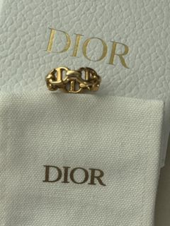 （分類：）位於 。 由 share.preloved 提交（商品編號 1464967189，圖片 1）。簡介： 。