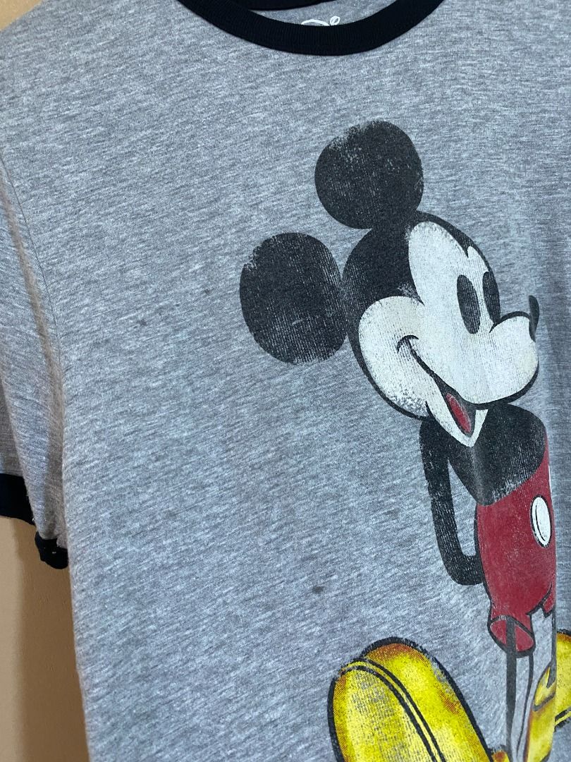Disney Mickey Mouse Ringer Shirt (Category: Tshirts & Polo Shirts ) located in Cadiz. Submitted by thespotcdz (Listing ID 1464783664, Image 2). Description: Small 17 x 28 9.5/10 rate w/ small stains.