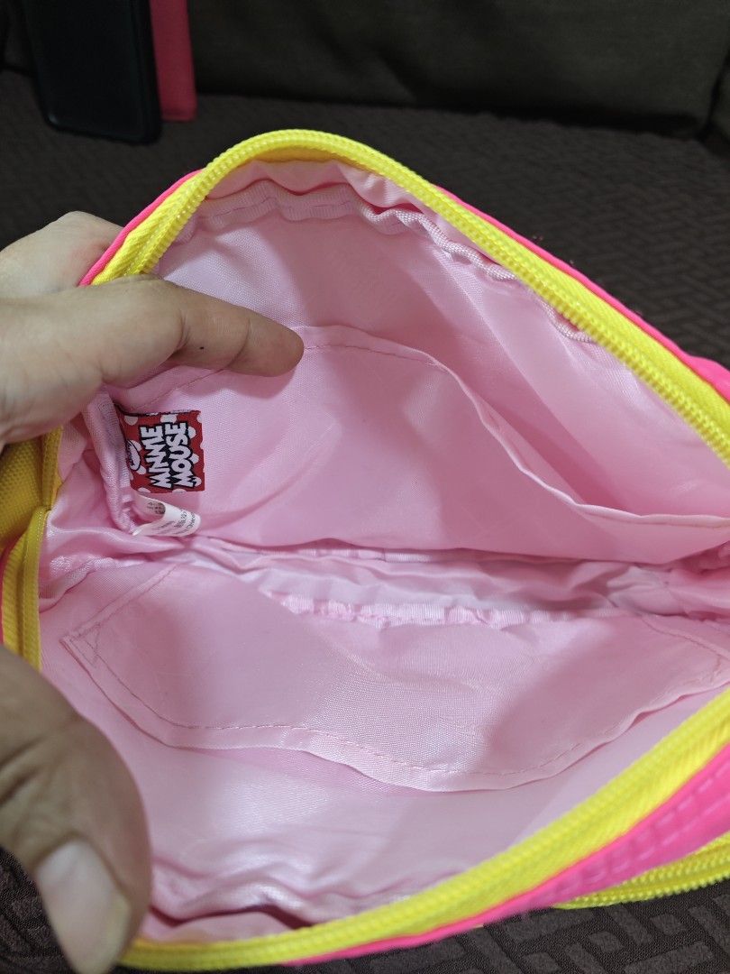 Disney Minnie Mouse sling (Category: Babies & Kids Fashion) located in Pili. Submitted by zaneombao03491 (Listing ID 1464892785, Image 3). Description: .