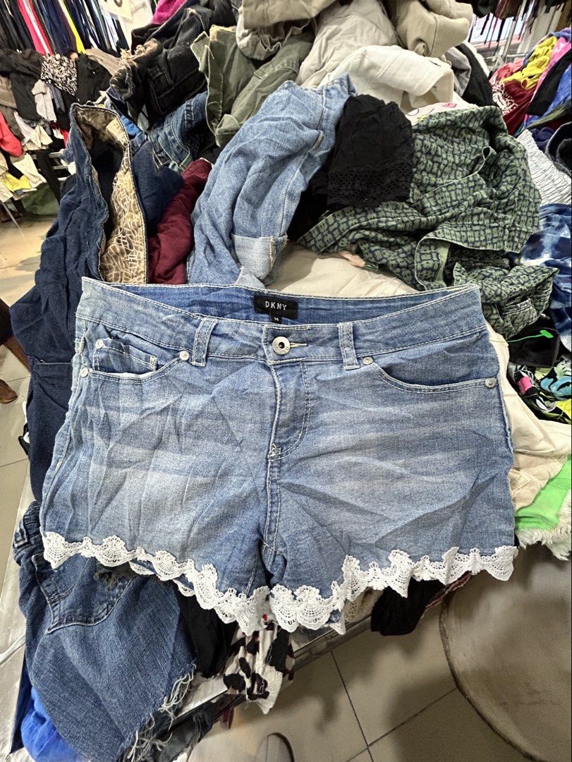 DKNY Lace Soft Denim Shorts (Category: Shorts) located in Kabankalan. Submitted by leans_closet (Listing ID 1464872068, Image 1). Description: .