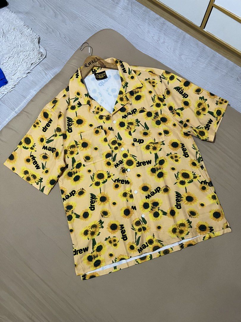 Drew Rayon Camp Shirt (Category: Activewear) located in Cabuyao City. Submitted by faith.rafz13 (Listing ID 1464786328, Image 2). Description: Drew Rayon Camp Shirt 💯 Size Large 23 width 30 length Good asnew 2,000 pesos only Gcash mop / Jnt courier Direct message 📥.