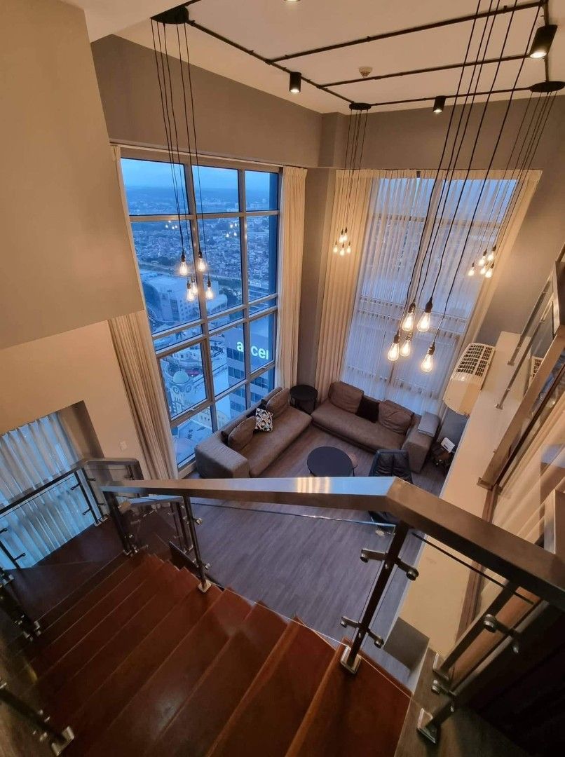 EASTWOOD LE GRANDE 3 (Category: Apartments & Condos) located in Manila. Submitted by jorielim80516 (Listing ID 1464906779, Image 2). Description: Renovated & Fully Furnished 3BR Loft 📍Eastwood LeGrand 3 3 Bedrooms 2 toilet & bath No Maid’s Room No balcony With 1 slot parking Monthly Rent: ₱100,000 Lease Terms: • 2 Months Advance • 2 Months Security Deposit • PDCs Required For inquiries or to schedule a viewing, please send me a direct message.